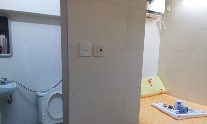 Tsim Sha Tsui House | New Yan Yan Guest House