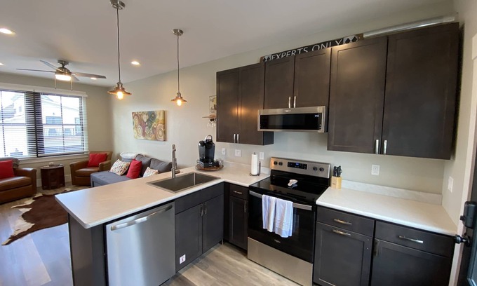 Buena Vista Condo | Newer Build-Just a Block to Main St.-Mountain Views