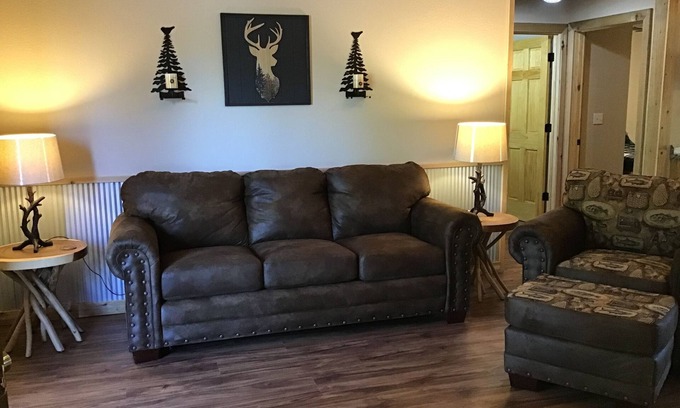 Independence Cabin | Newly built, 3 bedroom Cabin in a quiet neighborhood near Sardis Lake, MS.