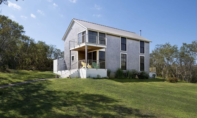 Block Island House | π Newly Built, Award Winning, Modern Island Getaway with AC π