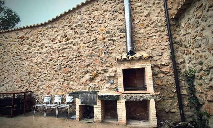 Hueva Cottage | Newly built country house. With a heated pool! In a magical setting