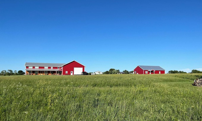 Emporia Cottage | Newly built guesthouse with all the character of a peaceful country cottage!