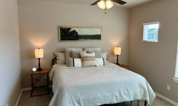 Wellborn House | Newly constructed 3 BDR townhome 5 min to Kyle Field and campus