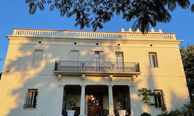 Saint-Jean-Pla-de-Corts Villa | Newly renovated Maison from 1920 with 2,8 hectar private park and pool