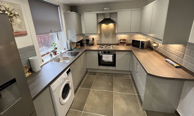 Hamilton House | Newly refurbed home