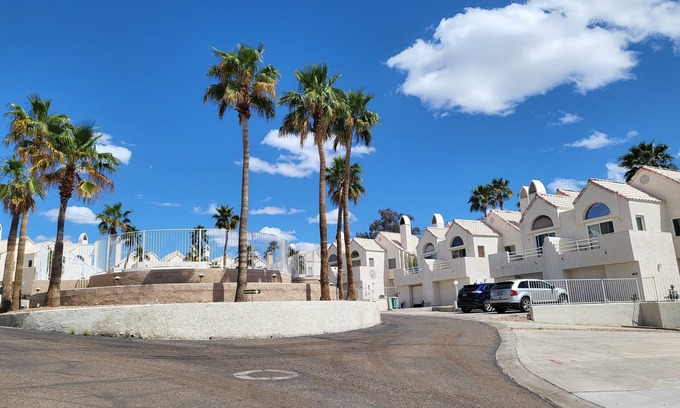 Residential Estates Condo | Newly Remodeled Condo on Golf Course!