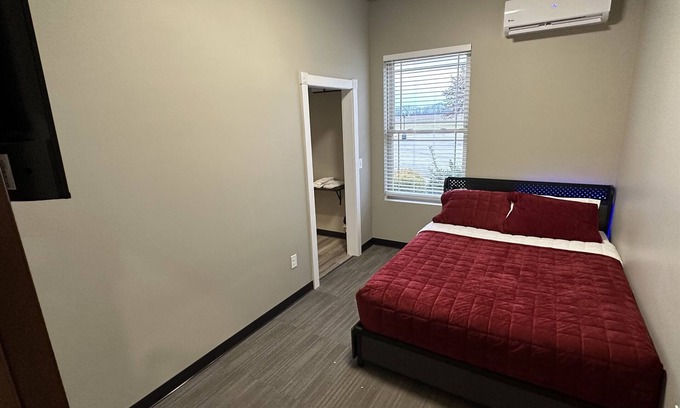 Mattoon Hotel | Newly Remodeled! B3 - Two Room Suite, King & Queen