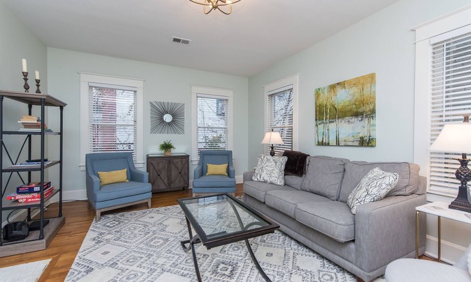 Lexington House | Newly remodeled home central to downtown!