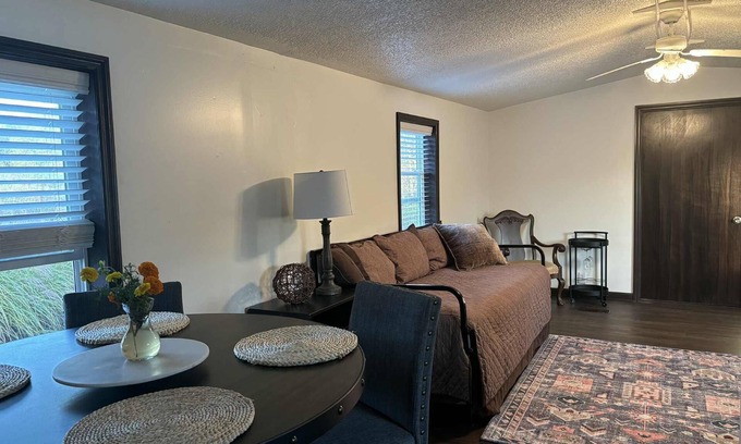 Spring Church House | Newly Remodeled & Stylish Guest Hideaway: Sleeps 6