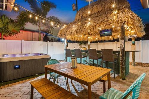 Santa Barbara Estates House | Newly renovated 3 bedrooms near the beach and res1