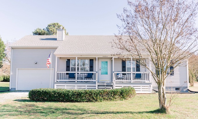 Cheriton House | Newly renovated, 4BD 2 BA, 1 full acre, sleeps 9, and is pet friendly.