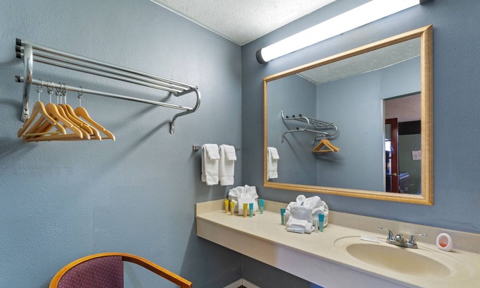 Williamsburg Hotel | Newly renovated boutique hotel close to College of William and Maryn