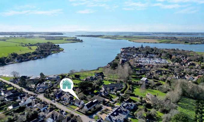 Bosham House | Newly Renovated Cottage 150m from Waterfront
