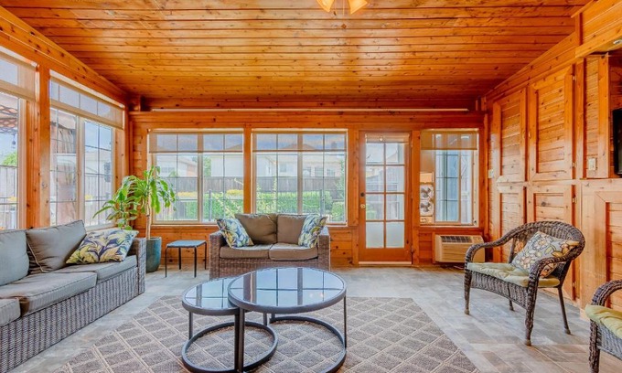 Frisco House | Newly Renovated Home with Spacious Interior & Backyard Pool - Perfect for Families!
