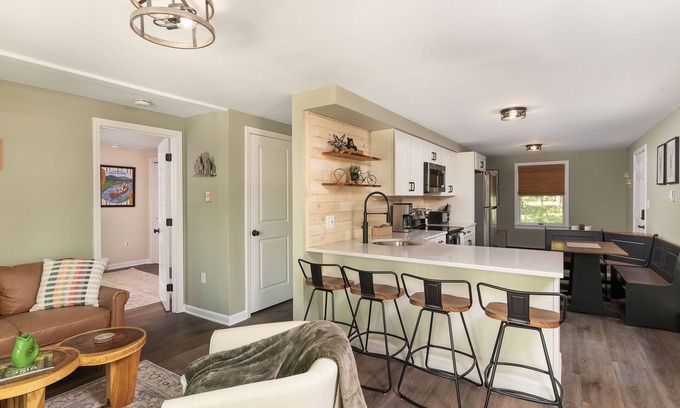 Conway House | Newly Renovated Private Home-minutes from Outlets and Skiing