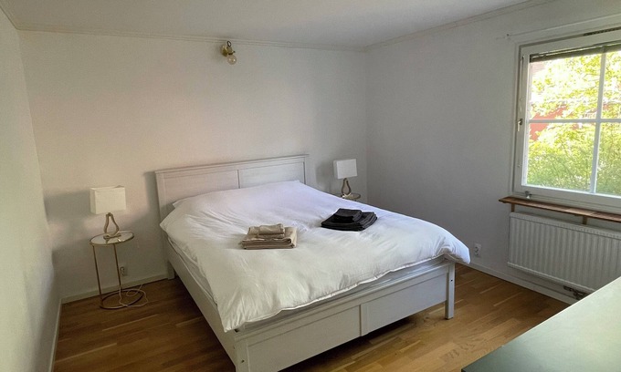 Jordbro Apartment | Newly renovated 2-room apartment in a beautiful villa area
