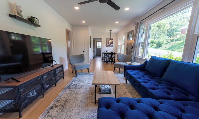 Fry's Spring House | Newly-renovated 5BR home near UVA, Downtown, i64. Weddings/bachelorette parties!