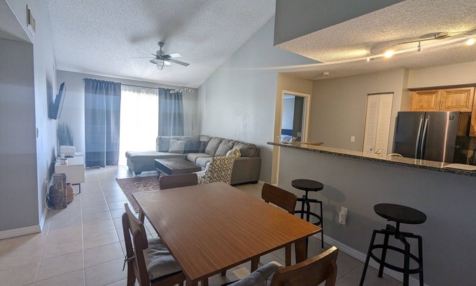 Villages of Palm Beach Lakes Condo | Newly Renovated 2 Bedroom/2 Bath West Palm Beach Condo