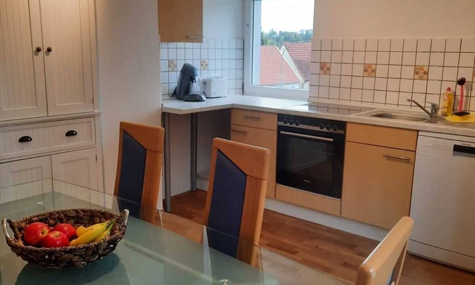 Guenzburg Apartment | Newly renovated vacation apartment (75 m²) for up to 7 people with free WiFi