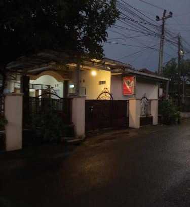 Semarang House | Ngijo Homestay Kost TaniaAlexa