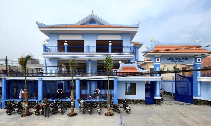 Binh Tan House | Nhà Khách Làng May Mắn - Village Chance