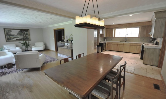 Niagara-on-the-Lake House | Niagara Acres, home away from home situated in the heart of Niagara wine country