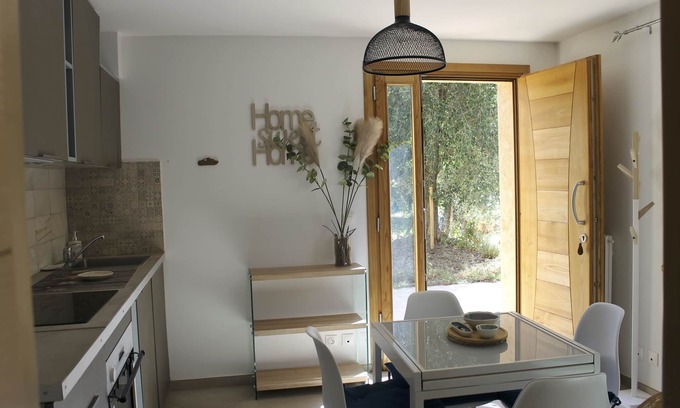 Le Rouret Apartment | Nice 2 P. in villa with private garden and terrace