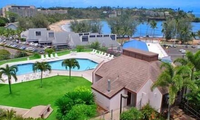 Nawiliwili Condo | Nice 2BR@Beach Sleeps 4+ Hear Waves! Value Comfort-Best Location! SALE Sept/Oct