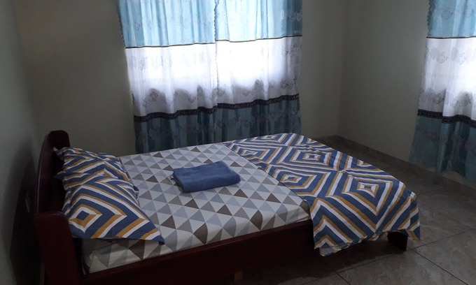 Akyinim Apartment | Nice and cozy 4 BR apartment