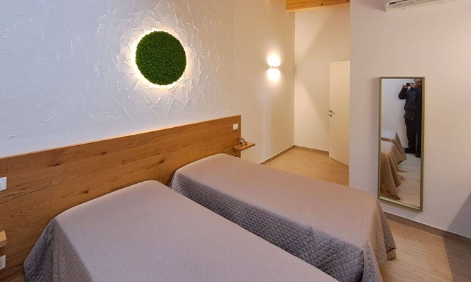 Cologna Spiaggia Villa | Nice apartment in villa for 4 guests with A/C, WIFI and TV