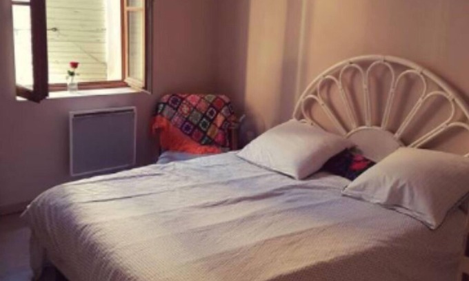 Pernes-les-Fontaines Apartment | Nice apartment in Pernes Les Fontaines