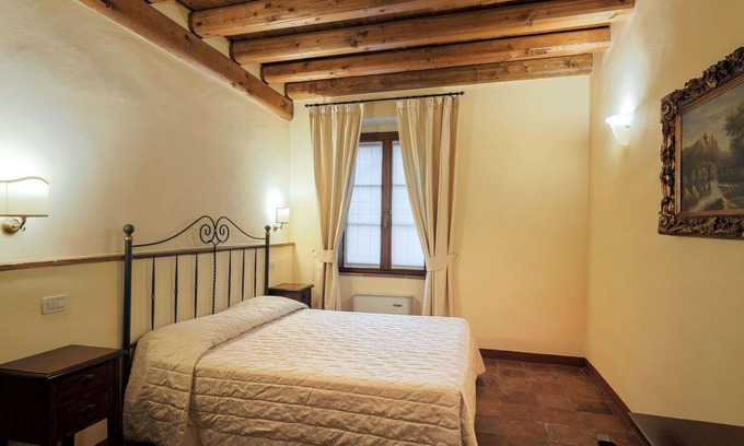 San Benedetto di Lugana Apartment | Nice apartment for 5 people with A/C, WIFI, pool, TV and terrace