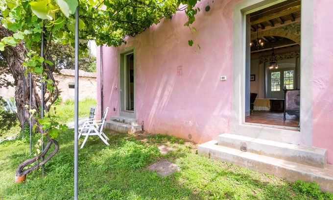 Rosignano Marittimo Apartment | Nice apartment for 7 people with pool, A/C, WIFI, TV, patio, pets allowed and panoramic view