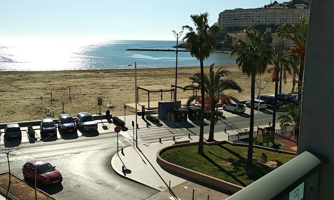 Peniscola Apartment | Nice apartment centrally located in front of the sea