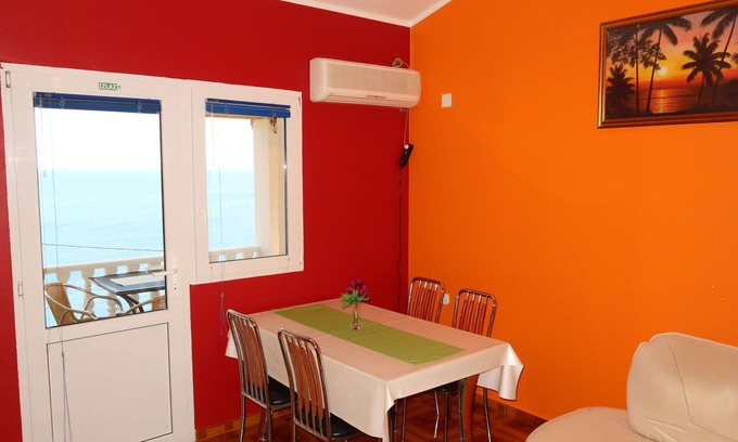 Prizna Apartment | Nice apartment for 2 guests with WIFI, A/C, TV and terrace