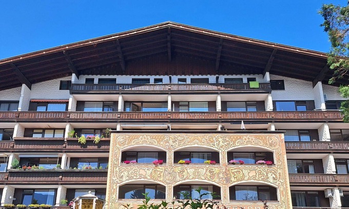 Strobl Apartment | Nice apartment for 3 guests with WIFI, TV and balcony