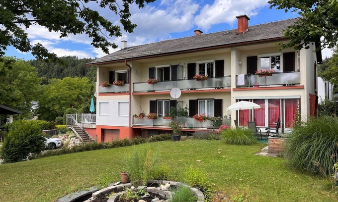 Goritschach Apartment | Nice apartment for 4 people with WIFI, TV, terrace and pets allowed