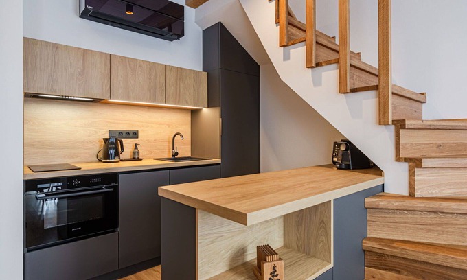 Abertamy Apartment | Nice apartment for 5 guests with WIFI, A/C, TV, balcony and parking