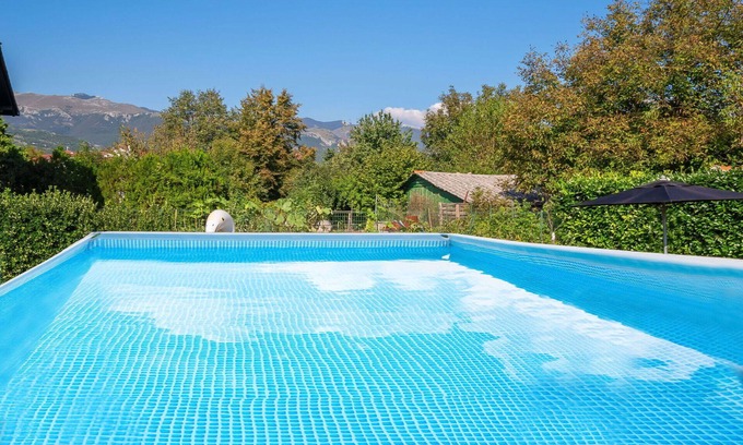 Sarsoni Apartment | Nice apartment for 5 people with private pool, WIFI, A/C, TV, patio, pets allowed and parking