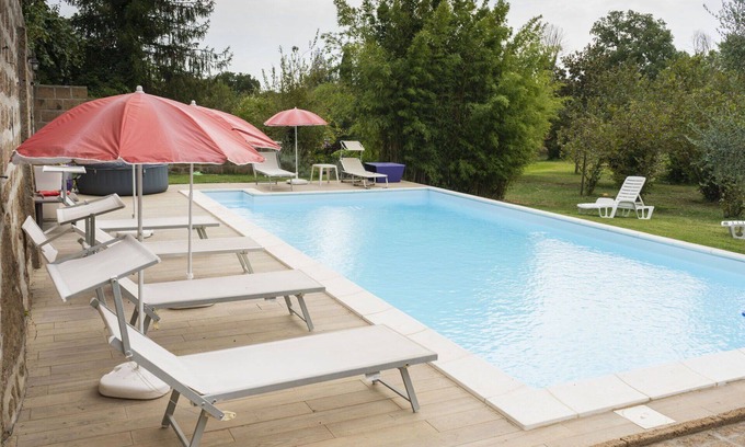 Corchiano Apartment | Nice apartment for 9 guests with pool, WIFI, TV, pets allowed and parking