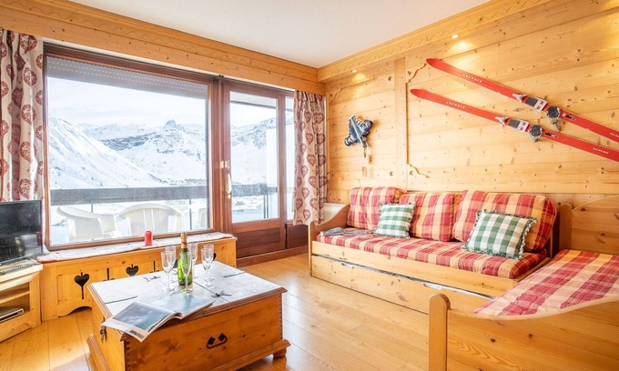 Tignes Apartment | Nice apartment for 8 people with WIFI, TV and balcony