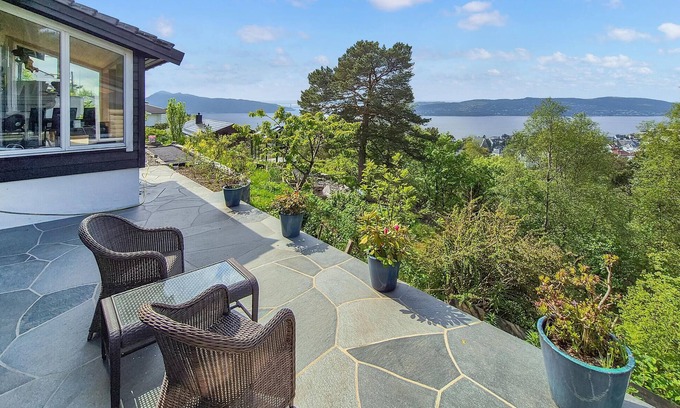 Bergenhus Apartment | Nice apartment in Bergen with WiFi