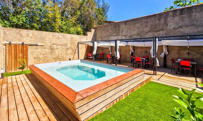 Saint-Chinian Apartment | Nice apartment in Saint-Chinian
