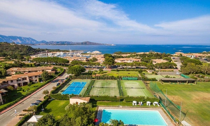 Puntaldia House | Nice apartment in villa for 8 people with A/C, pool, TV, terrace and parking
