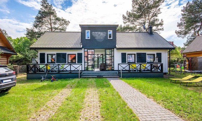 Jaroslawiec Apartment | Nice apartment in Jaroslawiec with WiFi