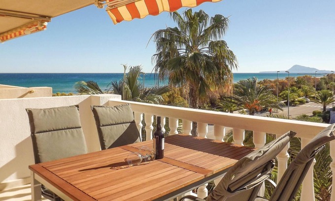 Platja de Piles Apartment | Nice apartment in Piles with WiFi