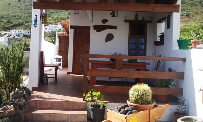 Tigaday Cottage | Nice country house with terrace, sea and mountains views