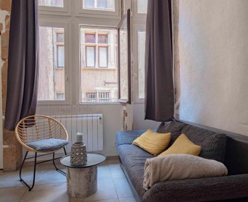 Les Cordeliers Apartment | Nice Duplex Studio Ideal For Couple In Lyon!
