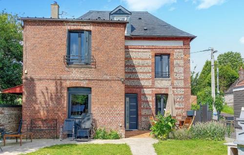 Saint-Vaast-d'Equiqueville House | Nice Home In Saint-Vaast-D'equiqueville