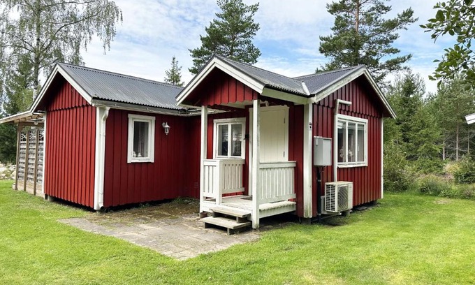 Timmersdala House | Nice holiday home by the lake Vristulve